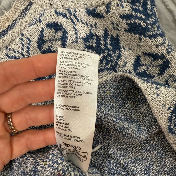 Anthropologie PILCRO Blue and White Patterned Women's Top - Picture 7 of 10